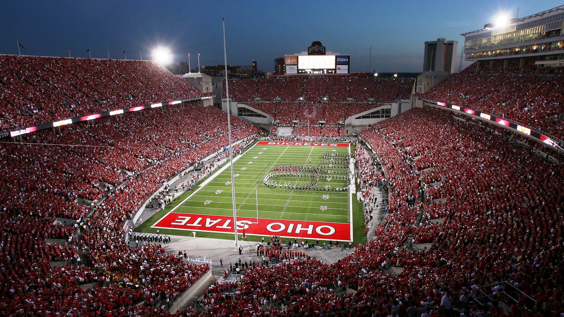 随机未来足球王者：新兴年轻天才在欧冠耀眼登场，欧洲足球未来之星